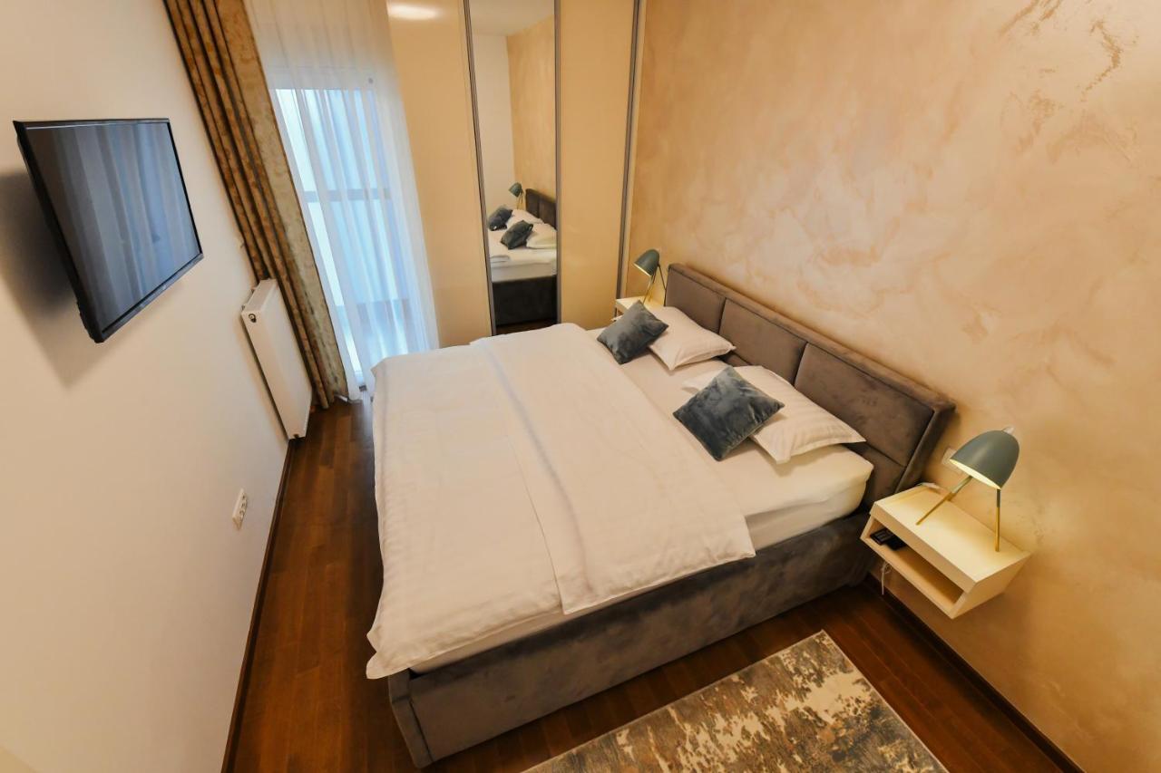 Apartment Lana Banja Luka Bagian luar foto